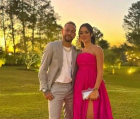 沙特电竞世界杯-女友怀孕他出轨 内马尔道歉：错了 对不起你跟孩子